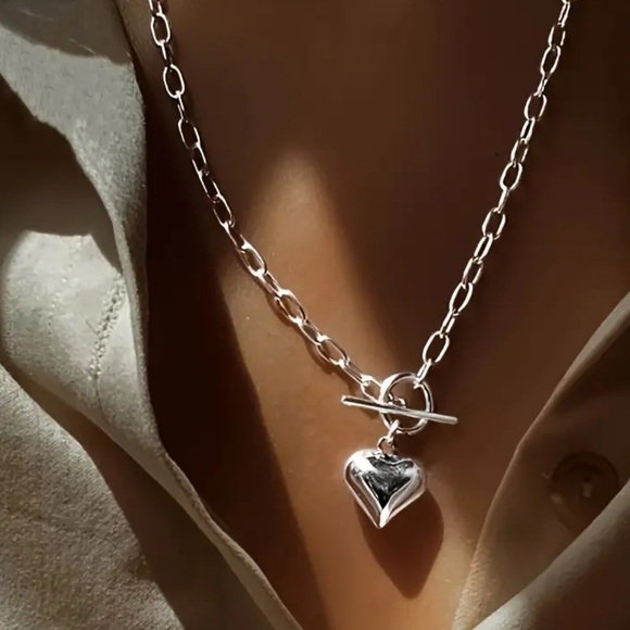 NEW Silver Heart Pendant Necklace - Picture 5 of 5